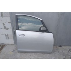 дверка права перед mitsubishi colt серебро 2008-