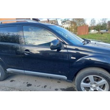 Двері праві передні  Mitsubishi Outlander XL колір x42a  5700A278