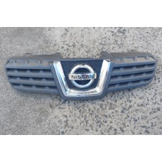 решітка радіатора Nissan Qashqai 2006-