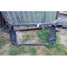 Супорт радіатора 03 Nissan qashqai j10 2006- 62500JD200