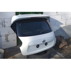 кришка багажника nissan juke