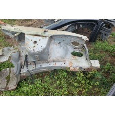 четверть ліва nissan almera  n16 