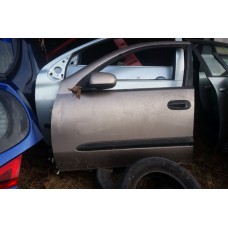 двері ліві nissan almera n16 дефект