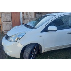 двері ліві передні nissan note e11 color 326