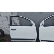 двері праві передні nissan note e11 color 326 матовий молдинг